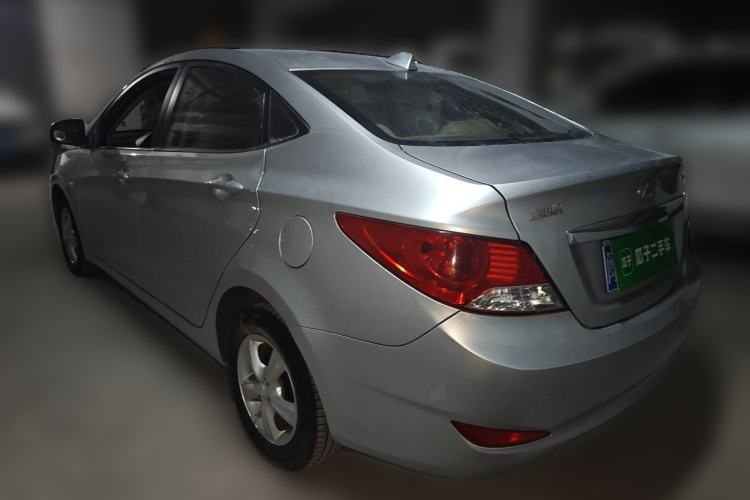 Used Hyundai Verna (older generation) 2010 Sedan 1.4L Manual Comfort GS Rear Left 45 Deg