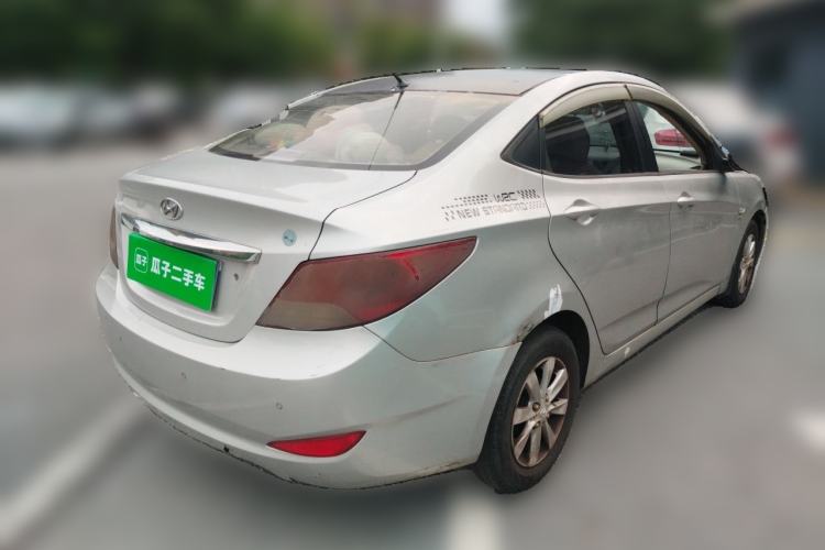 Used Hyundai Verna (older generation) 2010 Sedan 1.4L Manual Comfort GS Rear Right 45 Deg