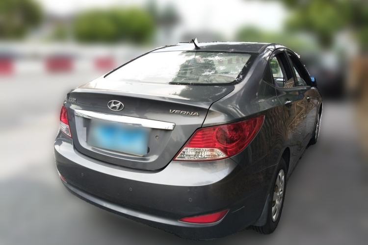 Used Hyundai Verna (older generation) 2010 Sedan 1.4L Manual Comfort GS Rear Right 45 Deg