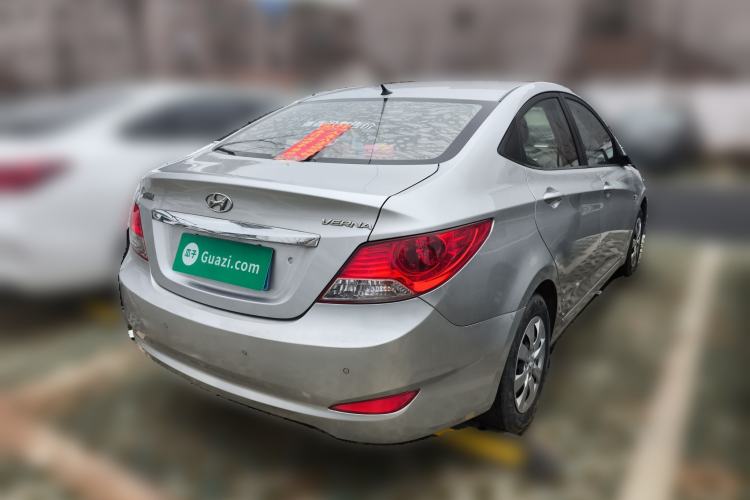 Used Hyundai Verna (older generation) 2010 Sedan 1.4L Manual Comfort GS Rear Right 45 Deg