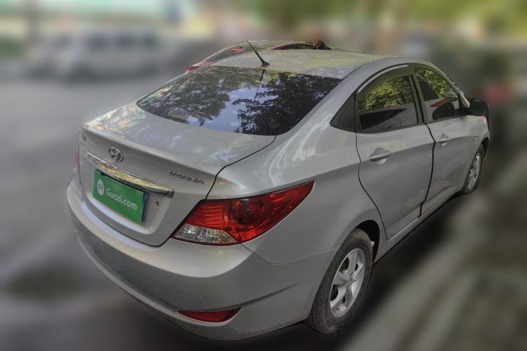 Used Hyundai Verna (older generation) 2010 Sedan 1.4L Automatic Fashionable GT Model Rear Right 45 Deg