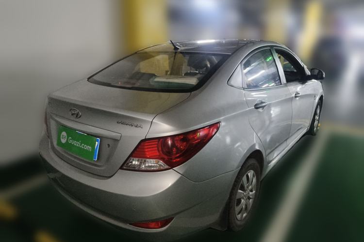 Used Hyundai Verna (older generation) 2010 Sedan 1.4L Manual Comfort GS Rear Right 45 Deg