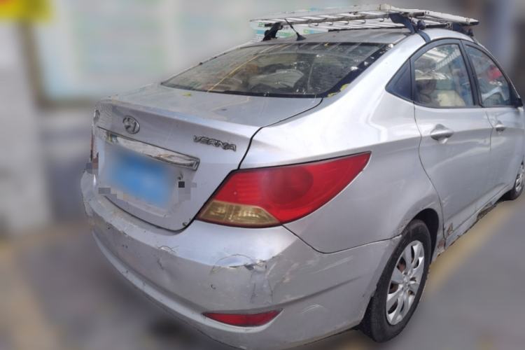 Used Hyundai Verna (older generation) 2010 Sedan 1.4L Manual Comfort GS Rear Right 45 Deg