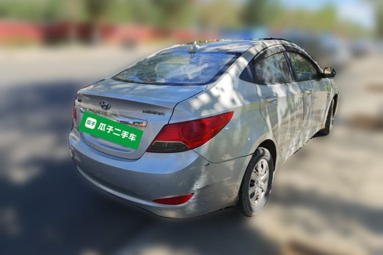 Used Hyundai Verna (older generation) 2010 Sedan 1.4L Manual Comfort GS Rear Right 45 Deg