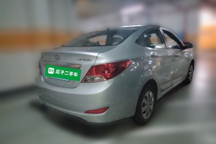 Used Hyundai Verna (older generation) 2010 Sedan 1.4L Manual Comfort GS Rear Right 45 Deg
