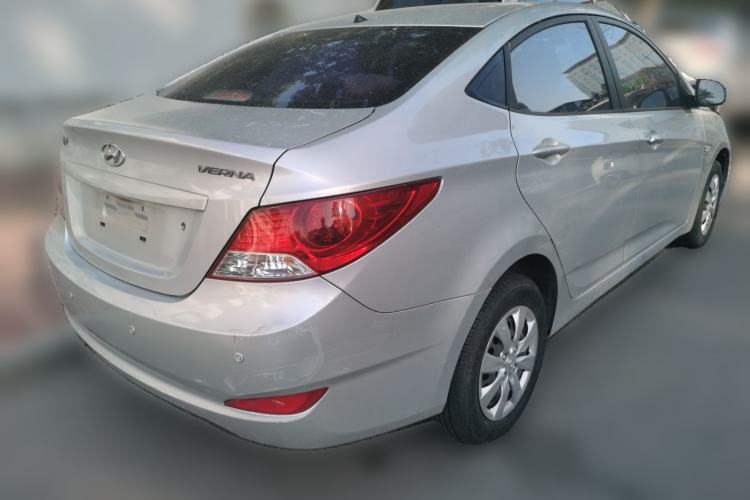 Used Hyundai Verna (older generation) 2010 Sedan 1.4L Manual Standard GL Model Rear Right 45 Deg