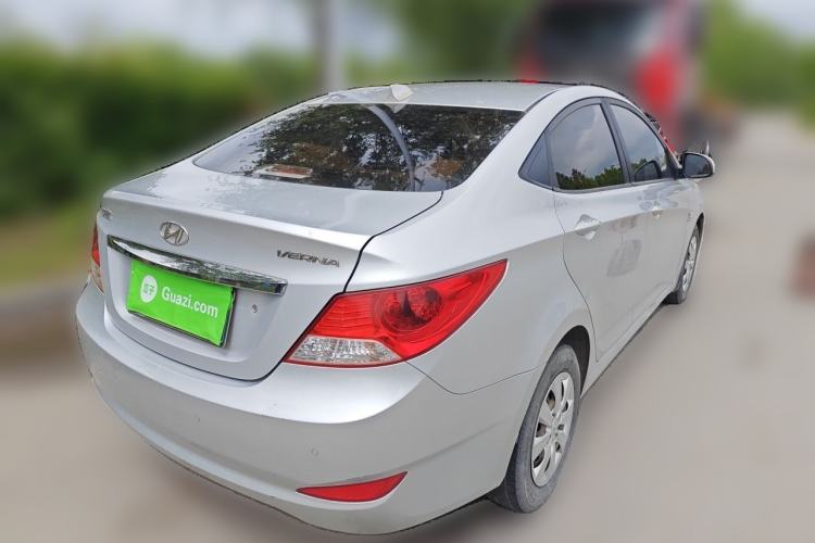 Used Hyundai Verna (older generation) 2010 Sedan 1.4L Manual Comfort GS Rear Right 45 Deg