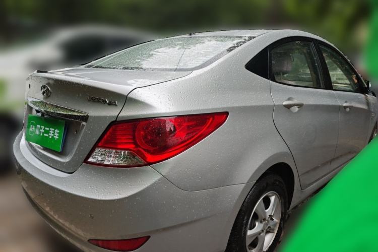 Used Hyundai Verna (older generation) 2010 Sedan 1.4L Automatic Fashionable GT Model Rear Right 45 Deg