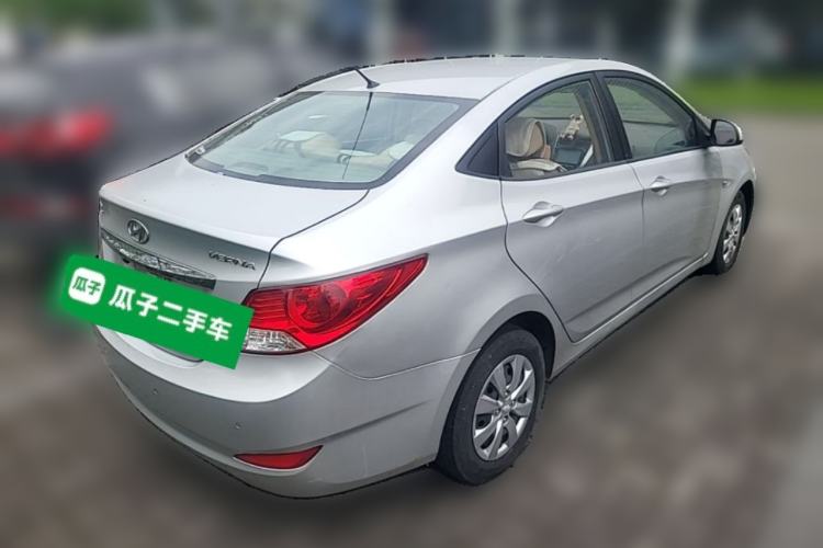 Used Hyundai Verna (older generation) 2010 Sedan 1.4L Manual Comfort GS Rear Right 45 Deg