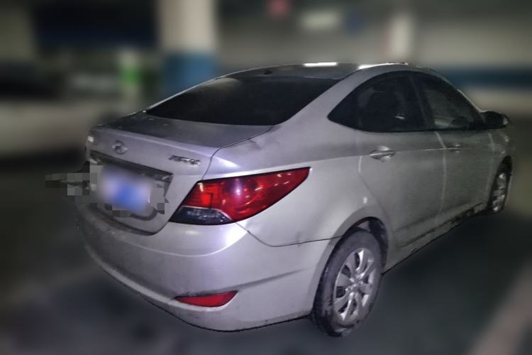 Used Hyundai Verna (older generation) 2010 Sedan 1.4L Manual Standard GL Model Rear Right 45 Deg