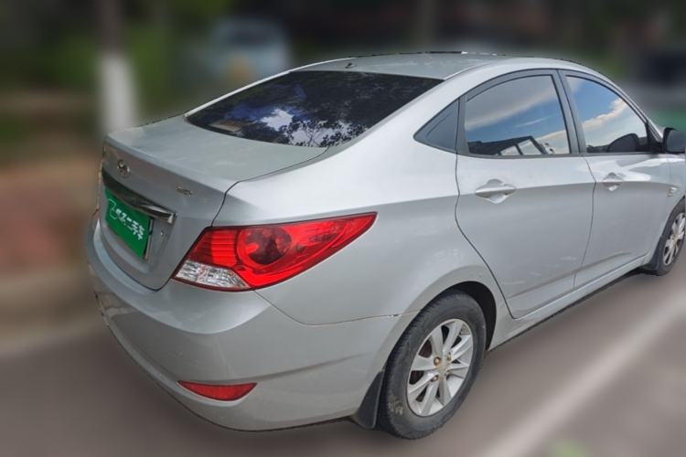 Used Hyundai Verna (older generation) 2010 Sedan 1.4L Manual Comfort GS Rear Right 45 Deg