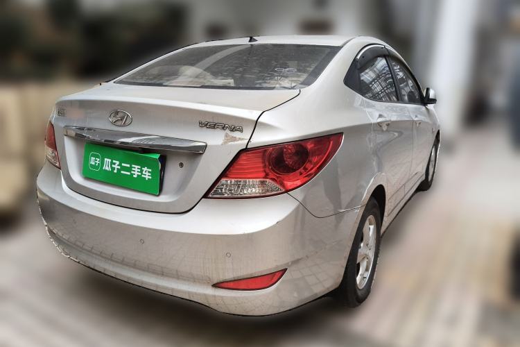 Used Hyundai Verna (older generation) 2010 Sedan 1.4L Manual Comfort GS Rear Right 45 Deg