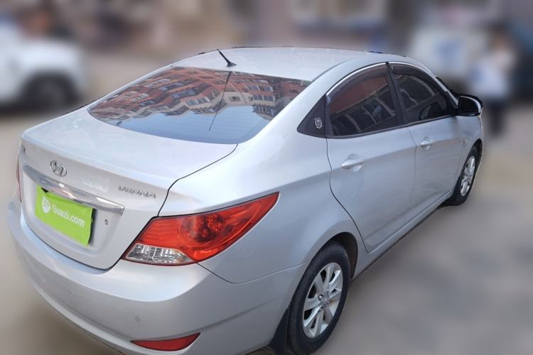 Used Hyundai Verna (older generation) 2010 Sedan 1.4L Manual Comfort GS Rear Right 45 Deg