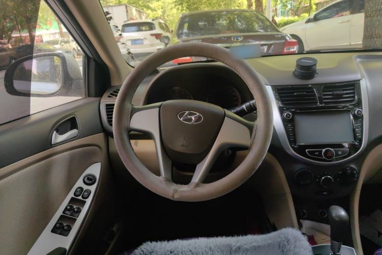 Used Hyundai Verna (older generation) 2010 Sedan 1.4L Automatic Fashionable GT Model Steering Wheel