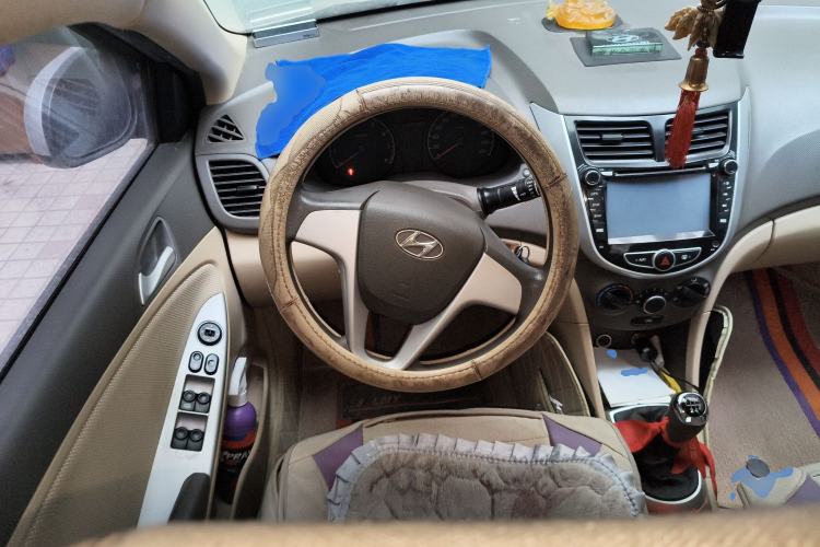 Used Hyundai Verna (older generation) 2010 Sedan 1.4L Manual Comfort GS Steering Wheel