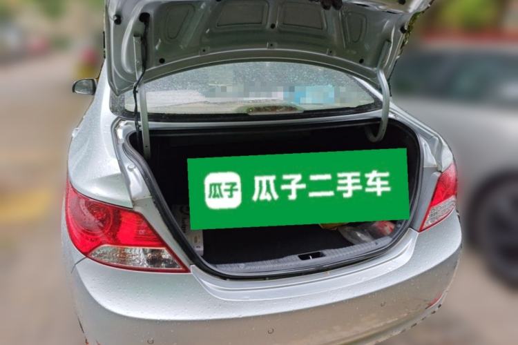 Used Hyundai Verna (older generation) 2010 Sedan 1.4L Automatic Fashionable GT Model Trunk