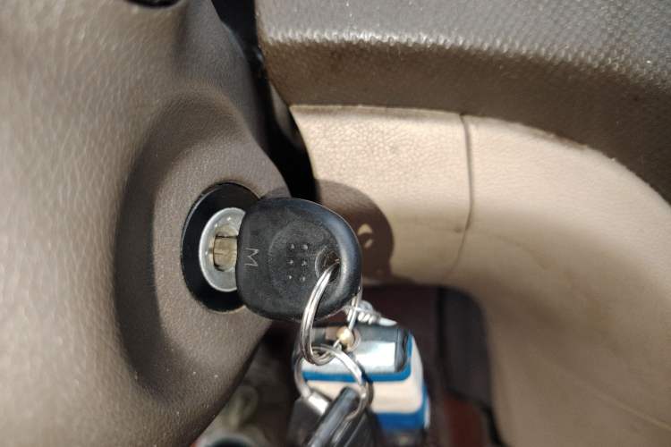 Used Hyundai Verna (older generation) 2010 Sedan 1.4L Manual Standard GL Model Vehicle Key