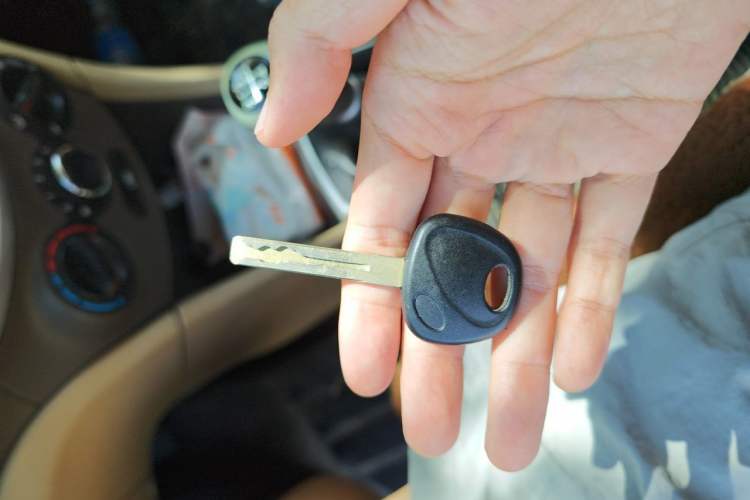 Used Hyundai Verna (older generation) 2010 Sedan 1.4L Manual Comfort GS Vehicle Key