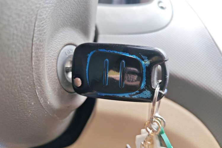 Used Hyundai Verna (older generation) 2010 Sedan 1.4L Manual Comfort GS Vehicle Key