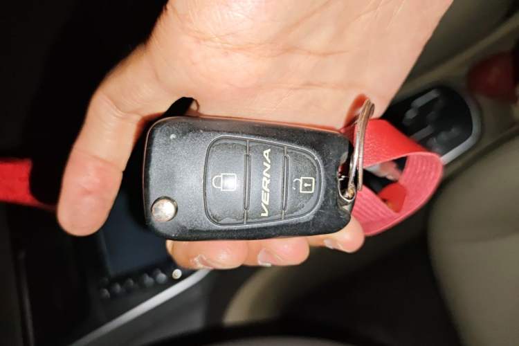 Used Hyundai Verna (older generation) 2010 Sedan 1.4L Automatic Comfort Model GS Vehicle Key