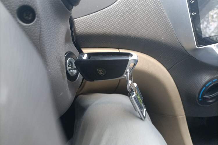 Used Hyundai Verna (older generation) 2010 Sedan 1.4L Automatic Fashionable GT Model Vehicle Key