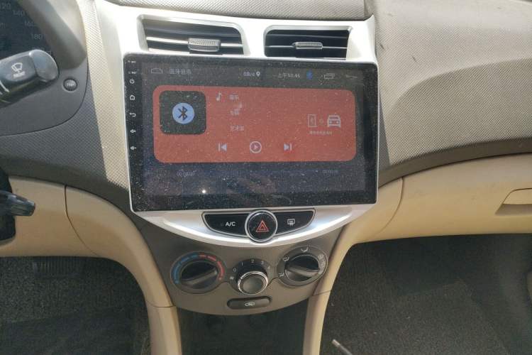 Used Hyundai Verna (older generation) 2010 Sedan 1.4L Automatic Comfort Model GS Audio And AC Panel