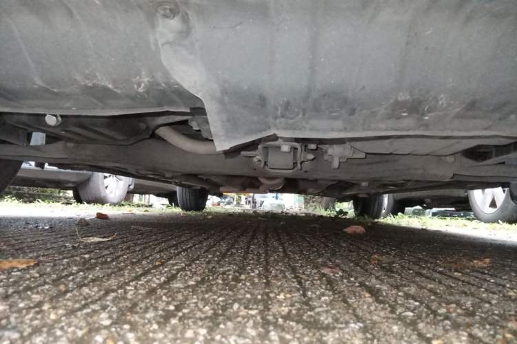 Used Hyundai Verna (older generation) 2010 Sedan 1.4L Automatic Comfort Model GS Chassis Front