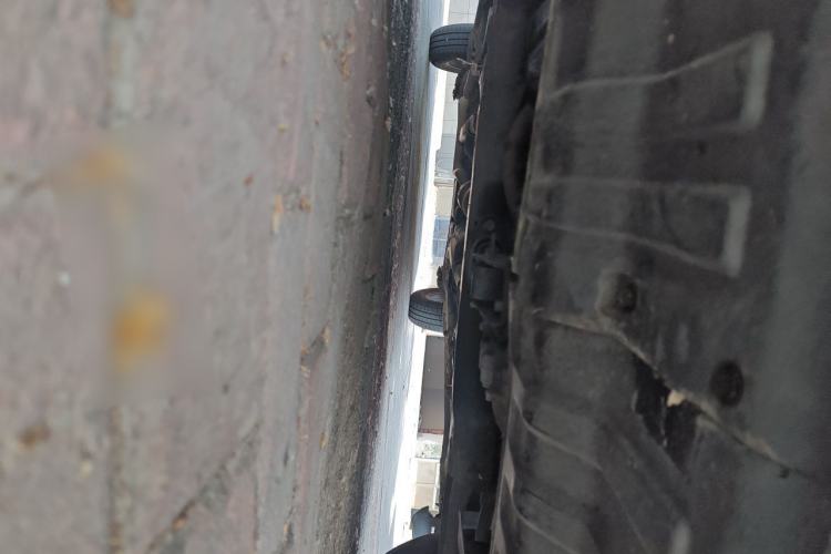 Used Hyundai Verna (older generation) 2010 Sedan 1.4L Manual Comfort GS Chassis Front