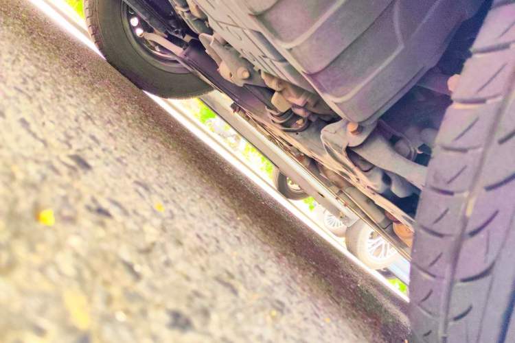 Used Hyundai Verna (older generation) 2010 Sedan 1.4L Automatic Comfort Model GS Chassis Front Left