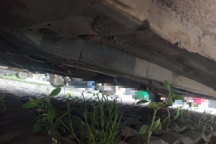 Used Hyundai Verna (older generation) 2010 Sedan 1.4L Manual Comfort GS Chassis Front Left