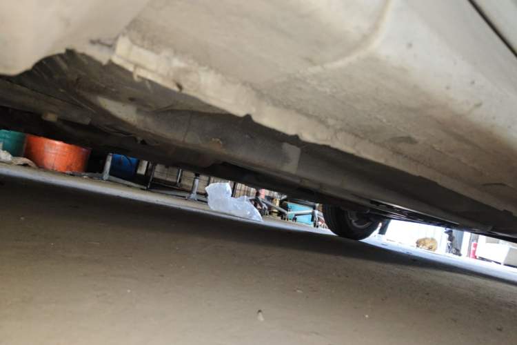 Used Hyundai Verna (older generation) 2010 Sedan 1.4L Automatic Comfort Model GS Chassis Front Left
