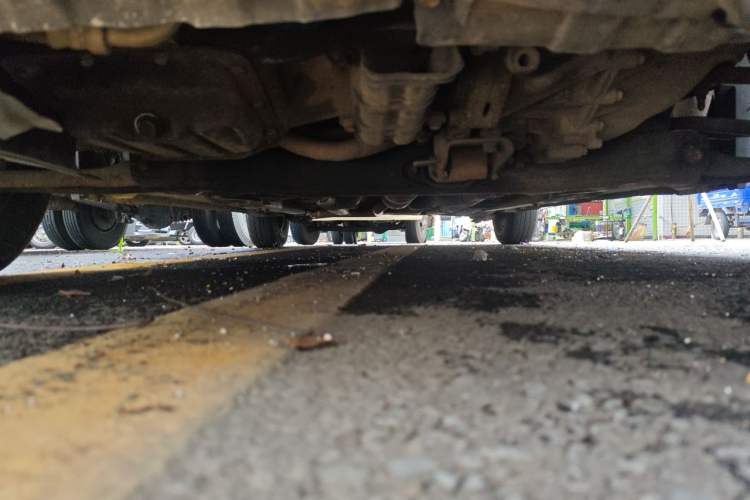 Used Hyundai Verna (older generation) 2010 Sedan 1.4L Manual Comfort GS Chassis Front
