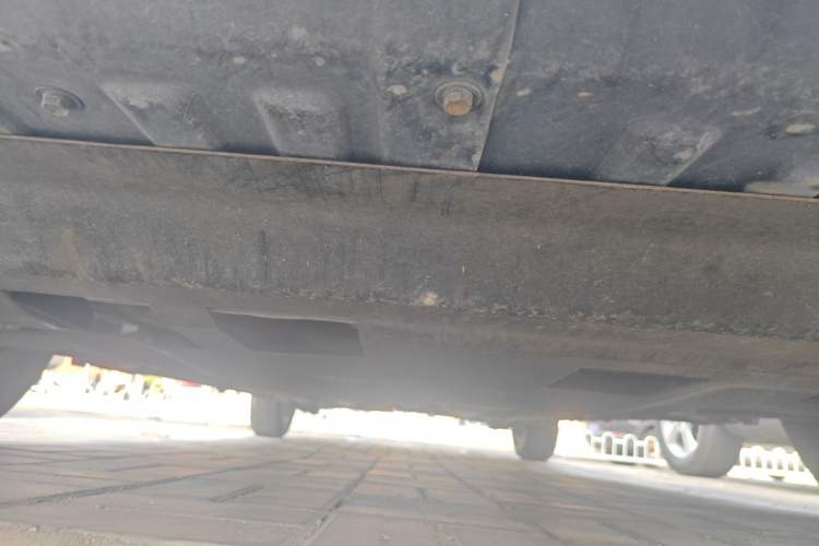 Used Hyundai Verna (older generation) 2010 Sedan 1.4L Automatic Comfort Model GS Chassis Front