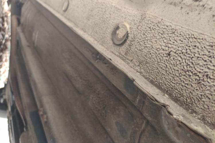 Used Hyundai Verna (older generation) 2010 Sedan 1.4L Manual Comfort GS Chassis Front Right