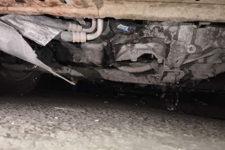 Used Hyundai Verna (older generation) 2010 Sedan 1.4L Manual Comfort GS Chassis Front