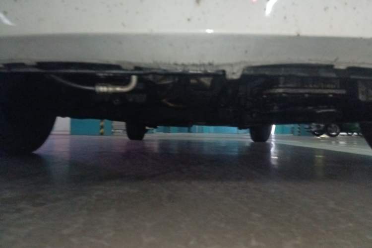 Used Hyundai Verna (older generation) 2010 Sedan 1.4L Automatic Comfort Model GS Chassis Front