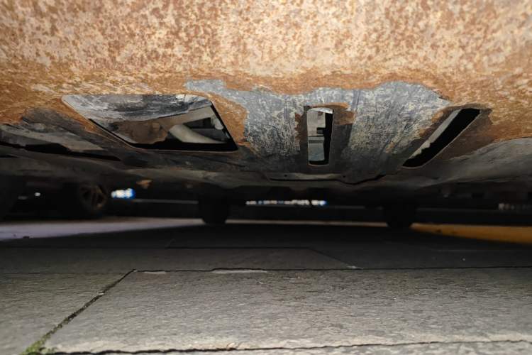 Used Hyundai Verna (older generation) 2010 Sedan 1.4L Manual Comfort GS Chassis Front