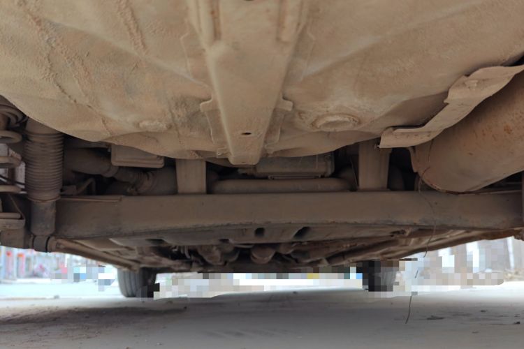 Used Hyundai Verna (older generation) 2010 Sedan 1.4L Manual Comfort GS Chassis Rear