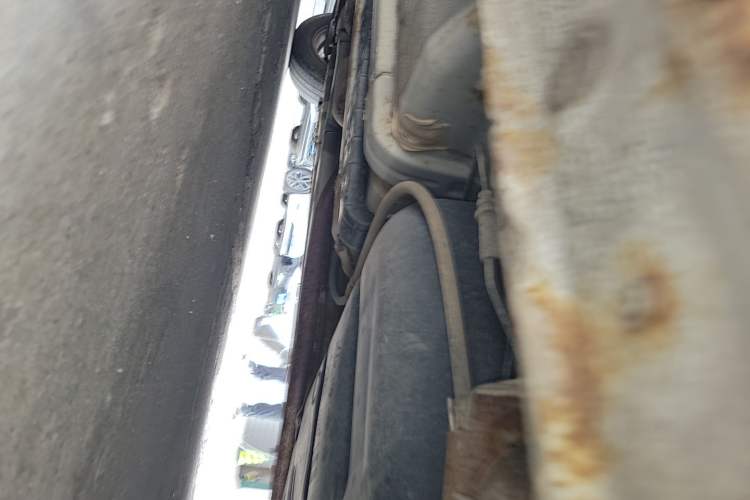 Used Hyundai Verna (older generation) 2010 Sedan 1.4L Automatic Fashionable GT Model Chassis Rear Left