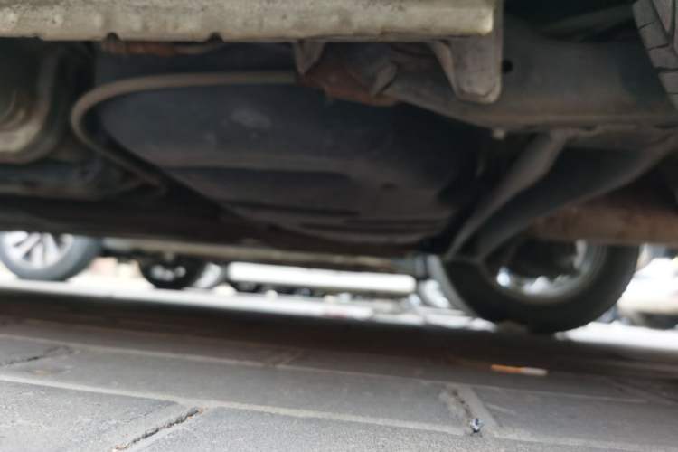 Used Hyundai Verna (older generation) 2010 Sedan 1.4L Automatic Comfort Model GS Chassis Rear Left