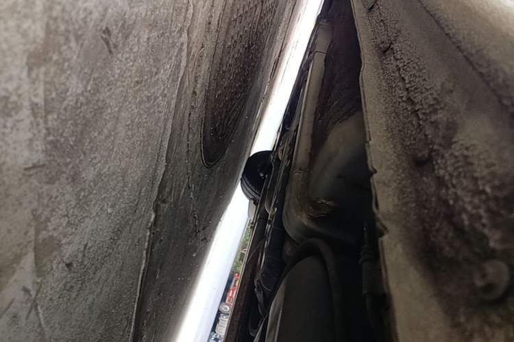 Used Hyundai Verna (older generation) 2010 Sedan 1.4L Automatic Comfort Model GS Chassis Rear Left