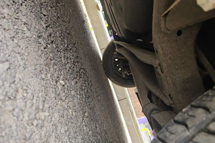 Used Hyundai Verna (older generation) 2010 Sedan 1.4L Manual Comfort GS Chassis Rear Left