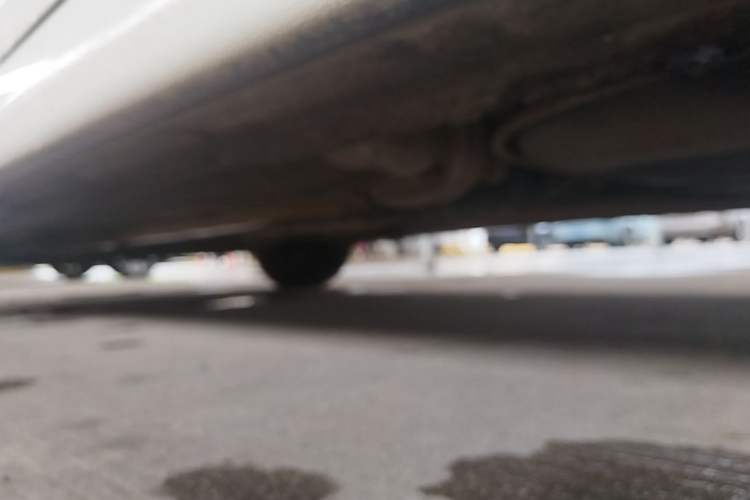 Used Hyundai Verna (older generation) 2010 Sedan 1.4L Manual Comfort GS Chassis Rear Left