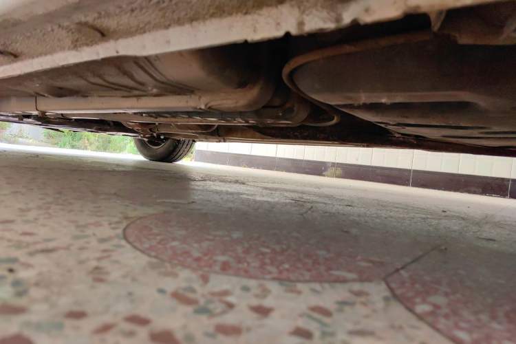 Used Hyundai Verna (older generation) 2010 Sedan 1.4L Manual Comfort GS Chassis Rear Left