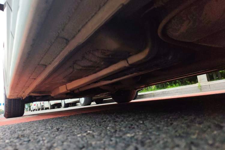 Used Hyundai Verna (older generation) 2010 Sedan 1.4L Manual Comfort GS Chassis Rear Left