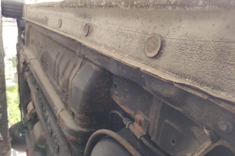 Used Hyundai Verna (older generation) 2010 Sedan 1.4L Manual Comfort GS Chassis Rear Left