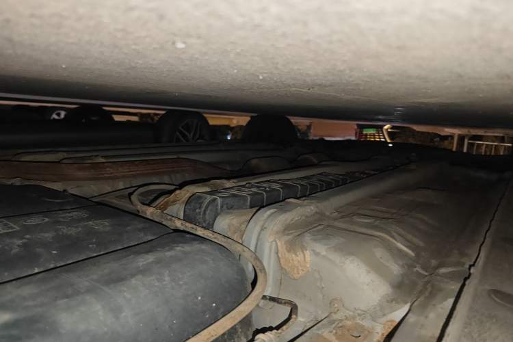 Used Hyundai Verna (older generation) 2010 Sedan 1.4L Manual Comfort GS Chassis Rear Left