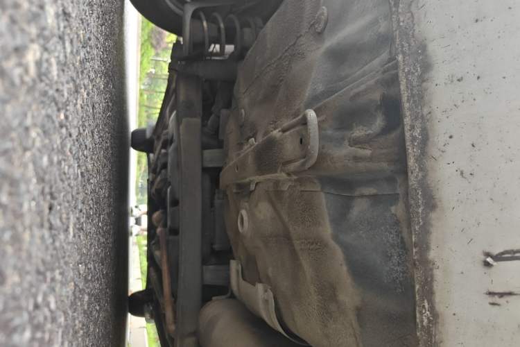 Used Hyundai Verna (older generation) 2010 Sedan 1.4L Manual Comfort GS Chassis Rear