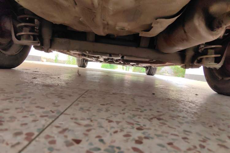 Used Hyundai Verna (older generation) 2010 Sedan 1.4L Manual Comfort GS Chassis Rear