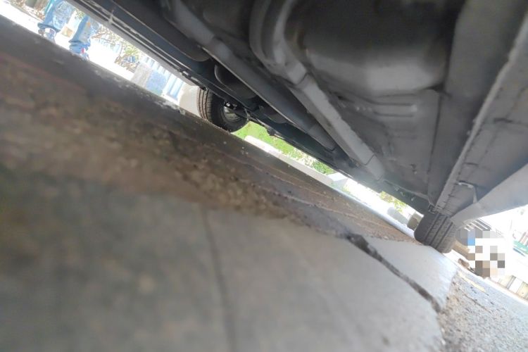 Used Hyundai Verna (older generation) 2010 Sedan 1.4L Automatic Comfort Model GS Chassis Rear Right